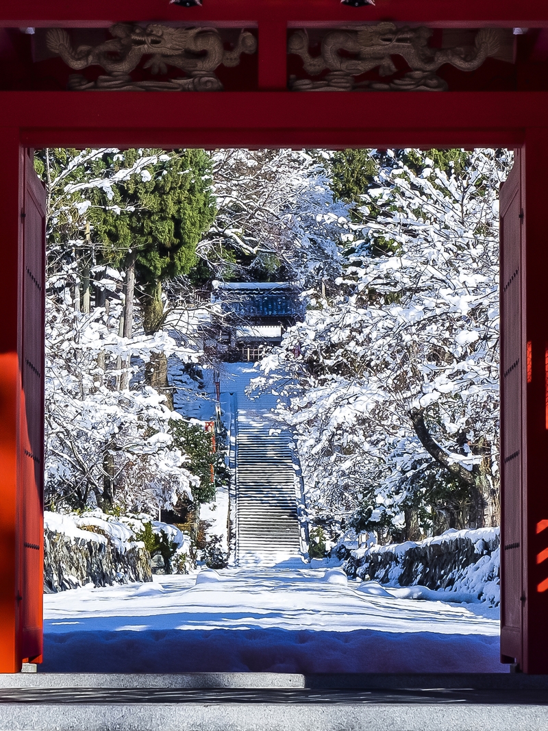 荘厳酒波寺の雪景色 18年 冬コンテスト 滋賀 びわ湖 虹色フォトコンテスト