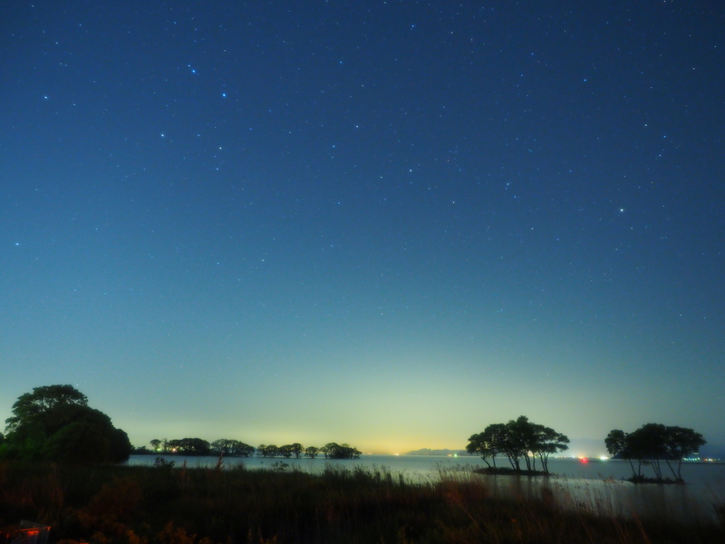 琵琶湖と星空 17年 秋コンテスト 滋賀 びわ湖 虹色フォトコンテスト