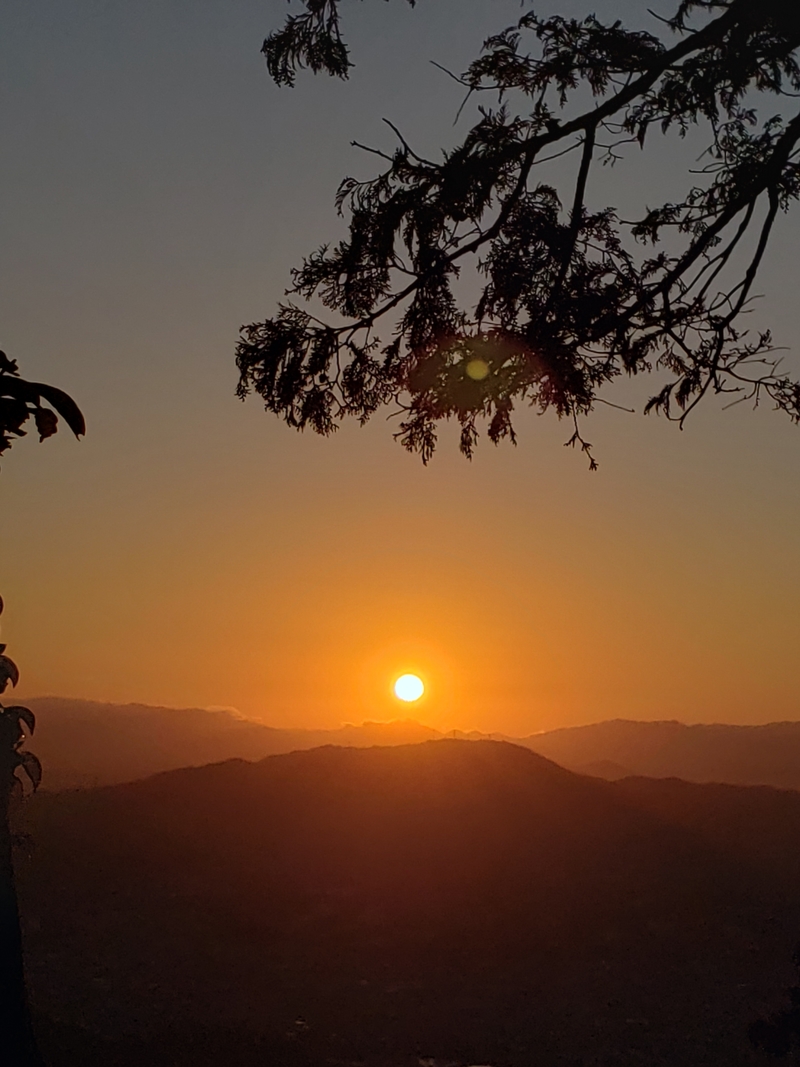 三上山からの初日の出 19年 冬コンテスト 滋賀 びわ湖 虹色フォトコンテスト